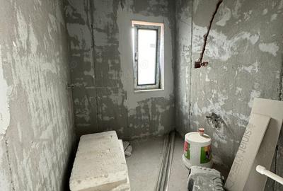 Casă cu 4 camere cu Teren 150 Mp în Central - 2