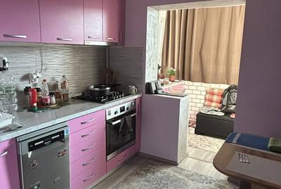 Apartament cu 3 camere decomandat, mobilat în Dacia - 1