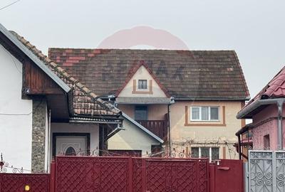 Casă cu 3 camere cu Teren 356 Mp în Nord - 1