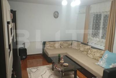 Apartament cu 2 camere decomandat în Micro 6 - 9