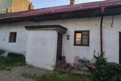 Apartament in curte cu loc de oarcare - 8
