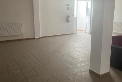 Casă cu 14 camere cu Teren 360 Mp în Central - 12