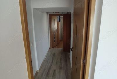 Apartament cu 3 camere semidecomandat în Cornetu - 2