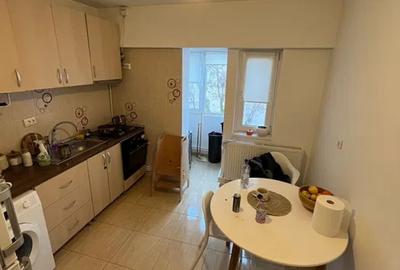 Apartament cu 2 camere decomandat în Capitol - 3
