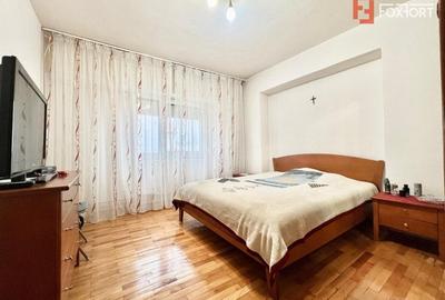 Apartament cu 3 camere, etaj 5 de vanzare, zona Lunei - 3