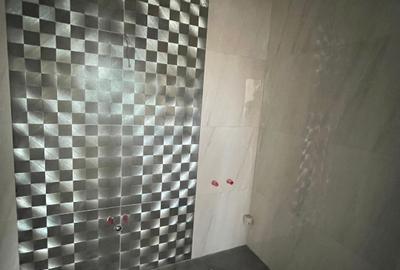 Discount mare, 2 camere lux, gata de mutare, comision 0 - 7