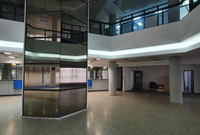 Spațiu comercial, de 1,947 mp, în Ultracentral - 1