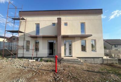 Casa P+1 parte din duplex, Simnicul de Jos