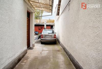 Casa individuala cu 4 camere, garaj si teren de 694 mp, zona Bujac Arad - 9