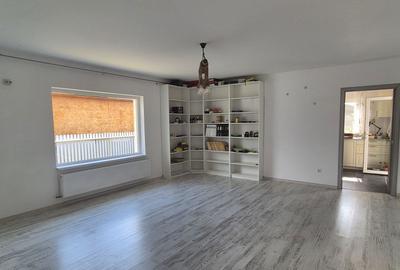 Casă cu 4 camere cu Teren 417 Mp în Clinceni - 2