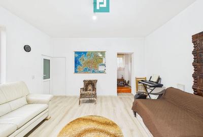 Casă renovată în localitatea Lazuri, Arad - 2