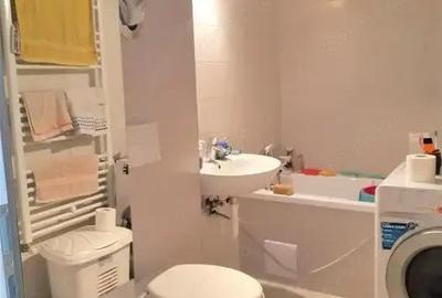 Garsonieră decomandată în P-ța Unirii - 1