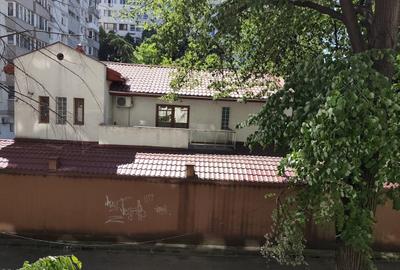 Apartament semidecomandat în Baba Novac