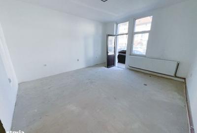 Spațiu comercial, de 110 mp, în Central - 5