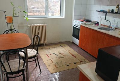 Apartament cu 2 camere decomandat, mobilat în Tineretului