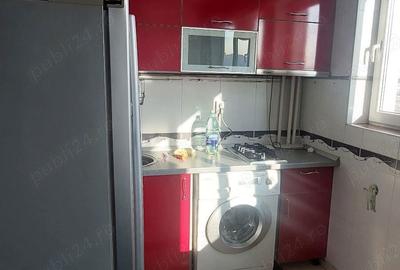 Inchiriez garsoniera - 2