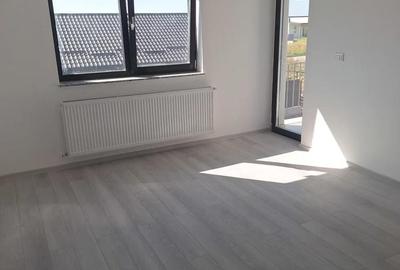 Casă cu 6 camere în Balciu - 4