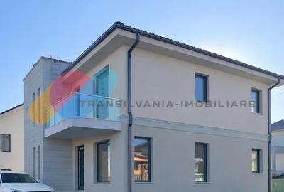 Casă individuală cu 4 camere cu Canalizare în Chinteni - 1