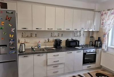 Apartament 2 camere Etj1