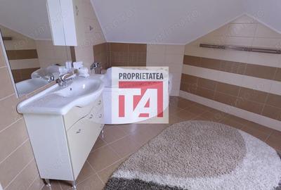 Casă cu Teren 1500 Mp în Central - 3