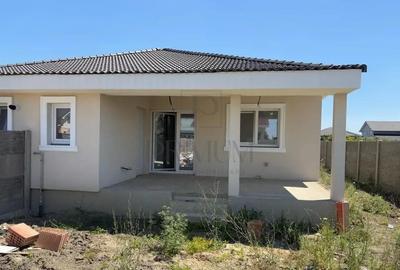 Duplex modern - teren 455 mp - terasa mare - 2 bai - 1