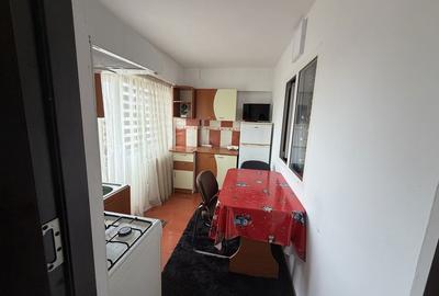 Apartament cu 3 camere decomandat în Central - 3