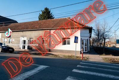 Spațiu comercial, de 144 mp, în Central - 7