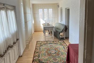 Casă cu 7 camere cu Teren 2650 Mp în Colțești - 4