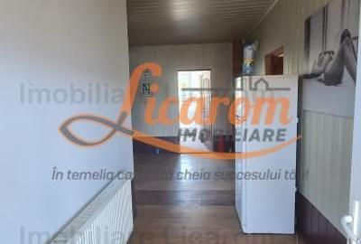 Casă individuală cu 8 camere decomandat cu Canalizare în Cristian - 19