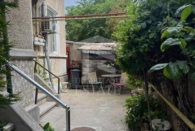 Apartament cu 4 camere decomandat în Titulescu - 10