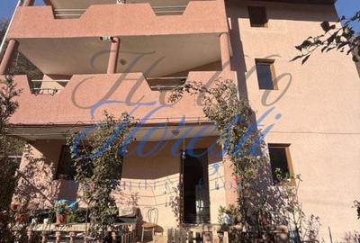 Casa 249 mp cu teren 2172 mp - zona Tautiului - Floresti - 2