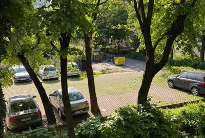 Apartament cu 2 camere semidecomandat în Democrației