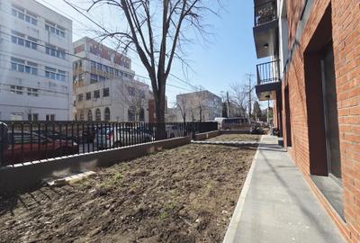 Spațiu comercial, de 55 mp, în Central