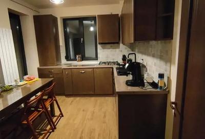 Apartament cu 3 camere decomandat în Orizont - 1