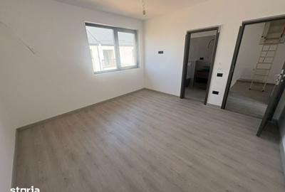 Casă cu 3 camere cu Teren 150 Mp în Central - 11