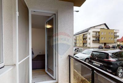 Apartament cu 2 camere semidecomandat, mobilat în Tractorul - 2