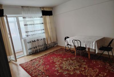 Apartament cu 3 camere decomandat în Narcisa - 4