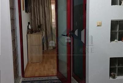 Ocazie! Barnova str Principala Vila P+1+M 225mp Teren 600mp amenajat - 1
