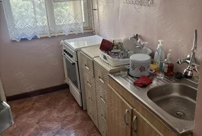 Apartament cu 3 camere decomandat în Central - 1