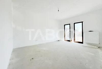 Casă cu 5 camere cu Teren 265 Mp în Central - 9