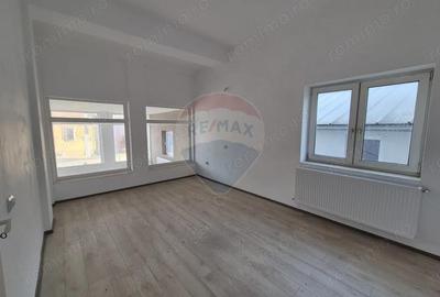 Spa?iu comercial de 118mp de vanzare - 3