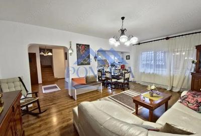 Casă cu Canalizare în Central - 4