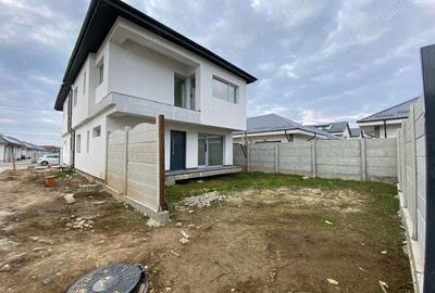 Casă cu 4 camere cu Teren 150 Mp în Central - 3