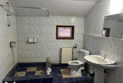 Casă cu 4 camere cu Teren 450 Mp în Central - 3