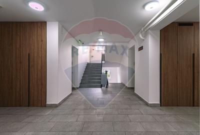 Apartament cu 2 camere decomandat, mobilat în Tractorul - 9