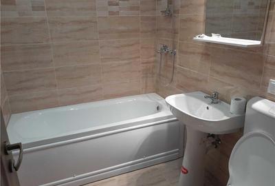 Inchiriez apartament 2 camere in zona Stefan cel Mare centrala proprie - 1