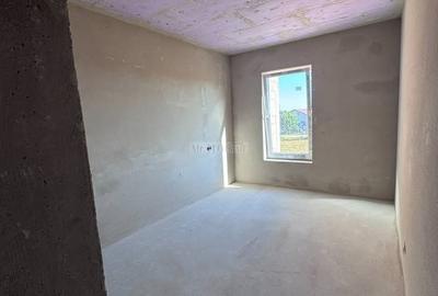 Duplex cu 4 camere cu Canalizare în Moșnița Nouă - 9