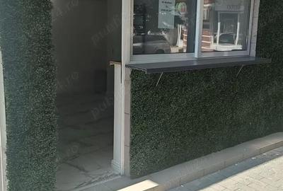 Spațiu comercial, de 16 mp, în Central - 4