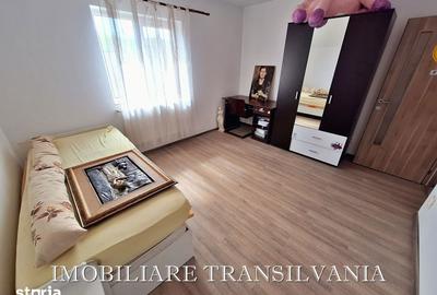 Casă cu 5 camere cu Teren 384 Mp în Unirea - 19