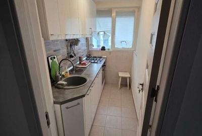 Garsonieră decomandată, mobilată în P-ța Muncii - 5